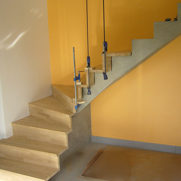 Escalier sur-mesure Menuiserie Peysieux - Novalaise