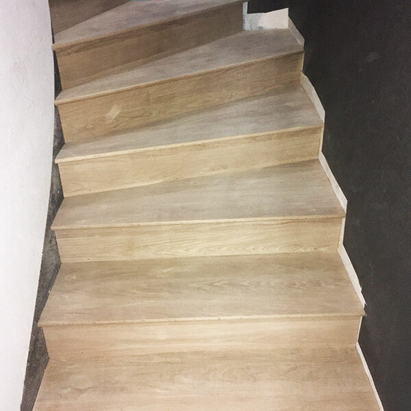 Escalier sur-mesure Menuiserie Peysieux - Novalaise