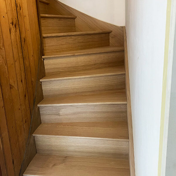 Escalier sur-mesure Menuiserie Peysieux - Novalaise