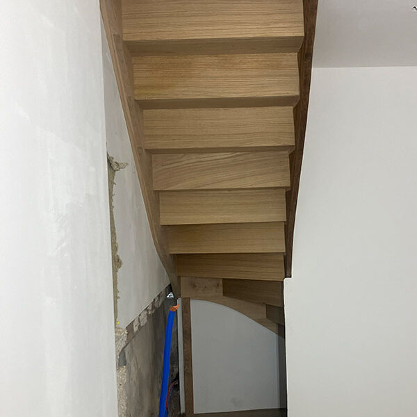 Escalier sur-mesure Menuiserie Peysieux - Novalaise