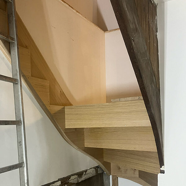 Escalier sur-mesure Menuiserie Peysieux - Novalaise