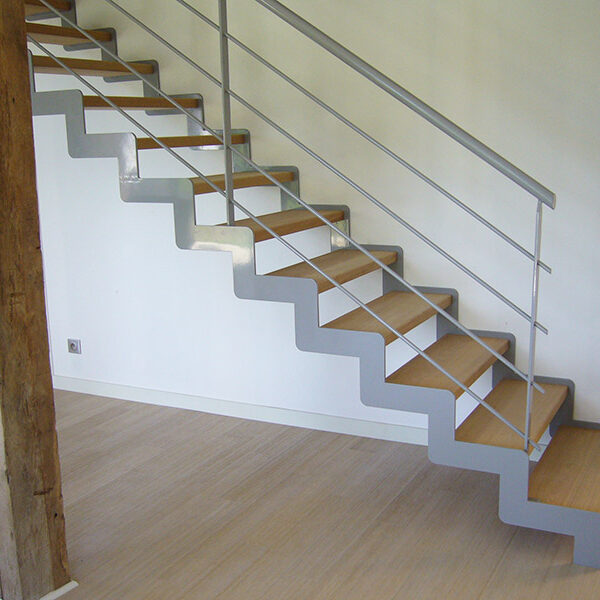 Escalier sur-mesure Menuiserie Peysieux - Novalaise