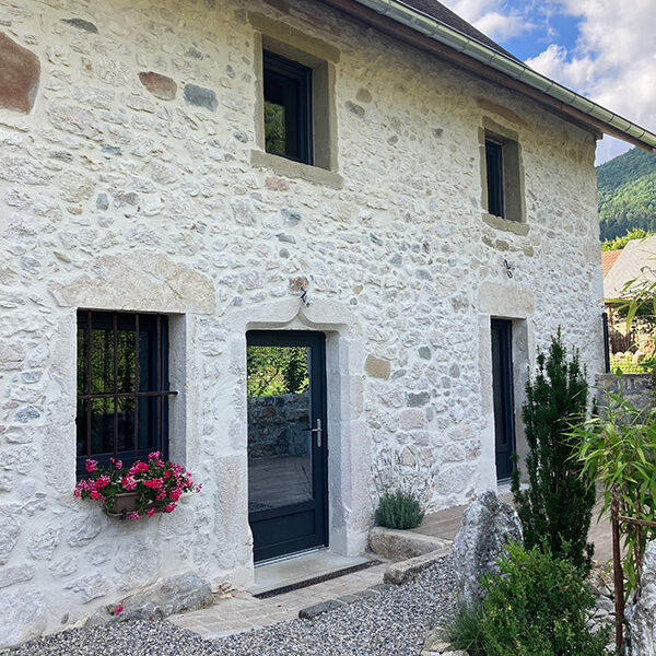 Fenêtres Bois, PVC, Aluminium - Menuiserie Peysieux - Novalaise