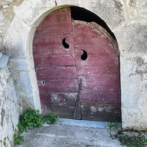 Création à l'identique d'une porte caveau