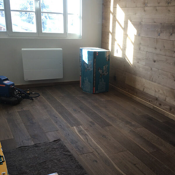 Pose et rénovation de parquets massifs - Menuiserie Peysieux - Novalaise