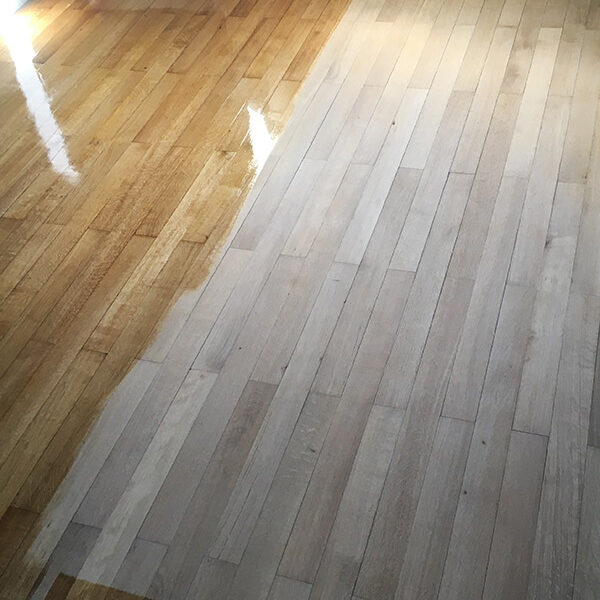 Pose et rénovation de parquets massifs - Menuiserie Peysieux - Novalaise