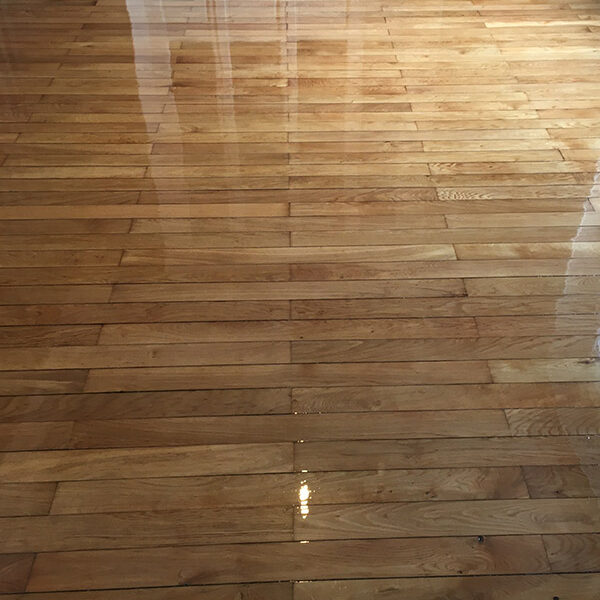 Pose et rénovation de parquets massifs - Menuiserie Peysieux - Novalaise