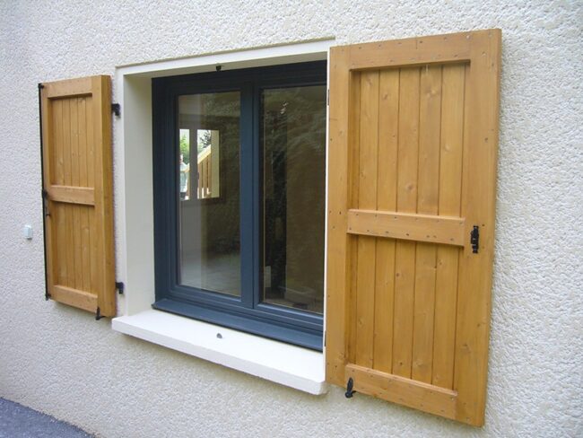 Volets sur mesure - Menuiserie Peysieux